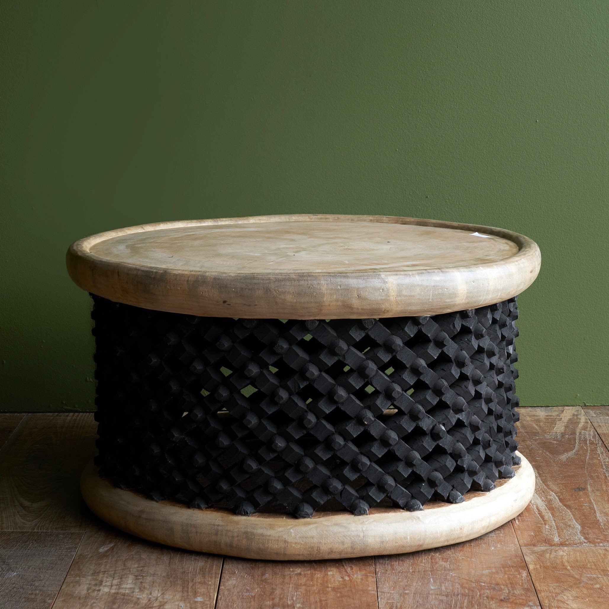 Bamileke stools| Coffee tables for interior and outdoor decor| Living room African furnitures| Home decor side tables| Bird nest| Gift for